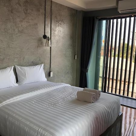 Sixty-Nine Resort Nakhon Phanom Exterior foto